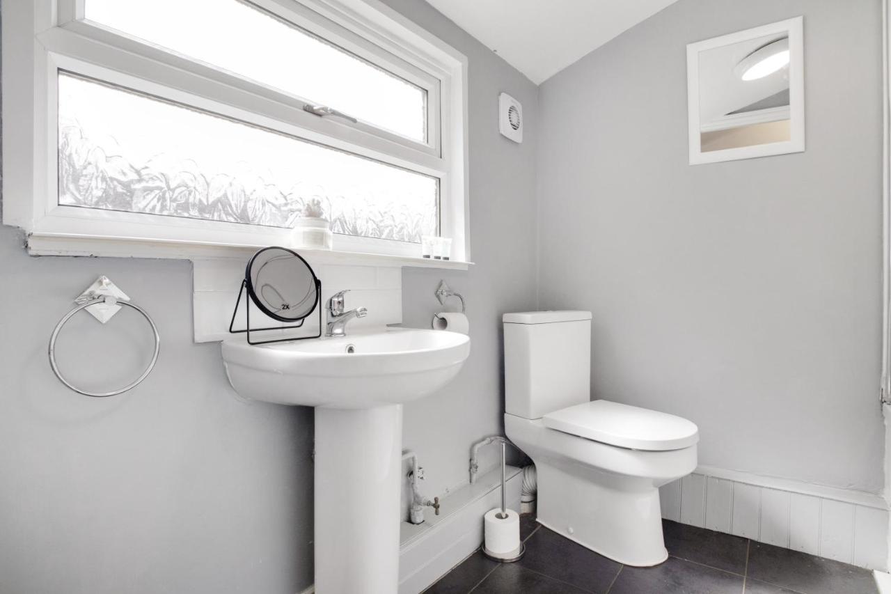 Elegantly 2-Bedroom In Ashington, Sleeps 3 Ашингтон Экстерьер фото
